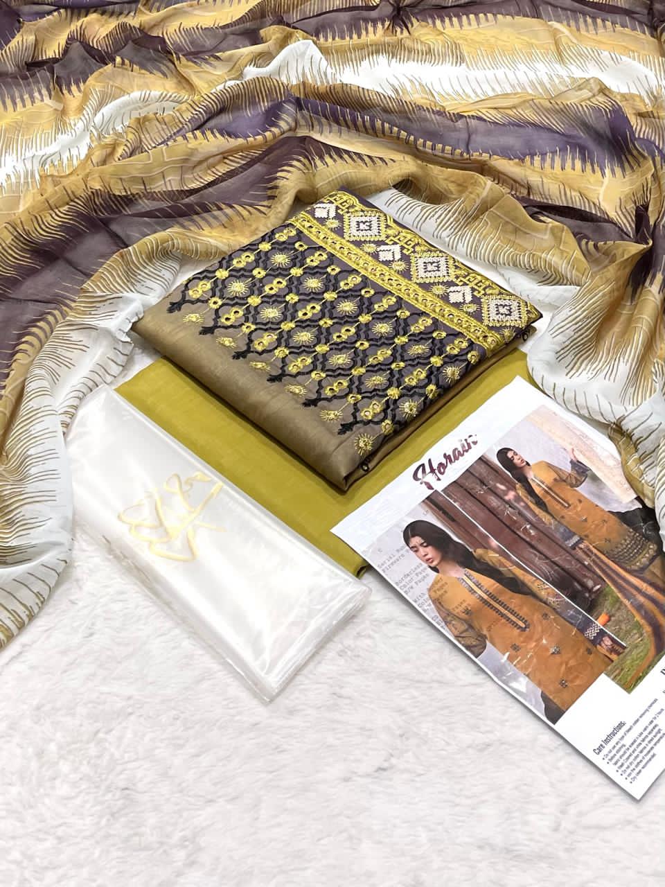 DAWOOD GEE BY HORAIN  Premium Digital Printed Unstitched 3 Piece Lawn Suit – ZeenatWear360  