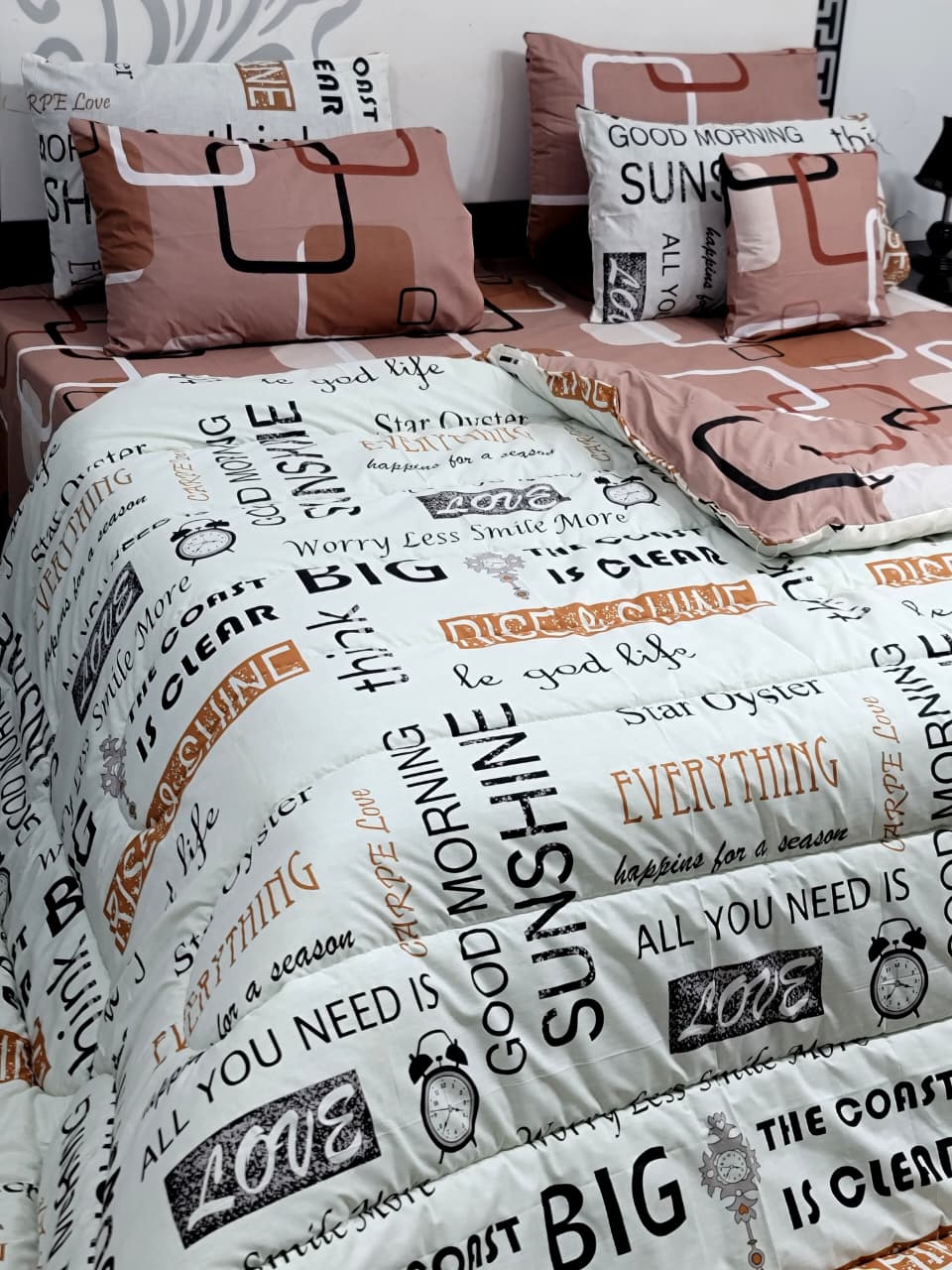 Pure Cotton Bedsheet + Vicky razai Set 7pcs