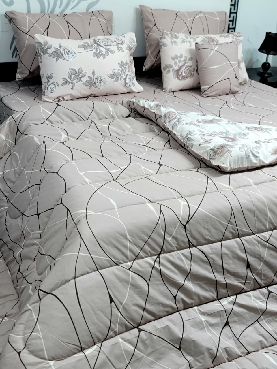 Pure Cotton Bedsheet + Vicky razai Set 7pcs