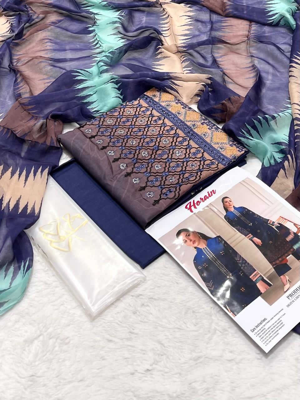 DAWOOD GEE BY HORAIN  Premium Digital Printed Unstitched 3 Piece Lawn Suit – ZeenatWear360