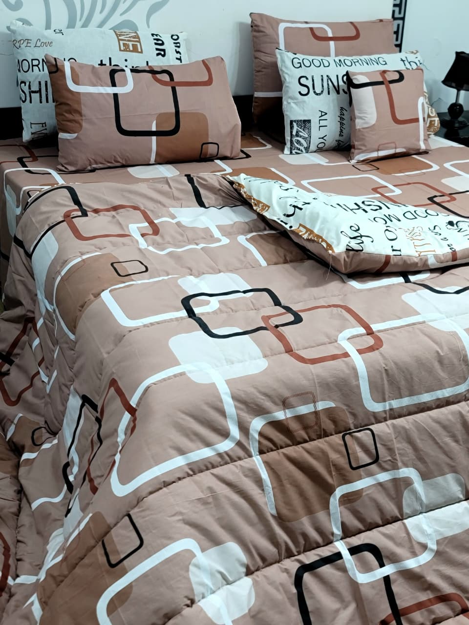 Pure Cotton Bedsheet + Vicky razai Set 7pcs